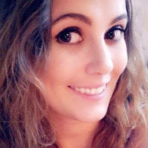 Meet your Posher, Dena